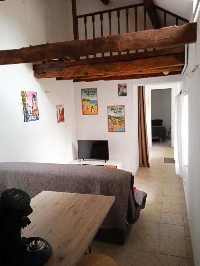Charmante Maisonnette Proximite Cite Medievale Et Bords De Rance Dinan Exteriér fotografie