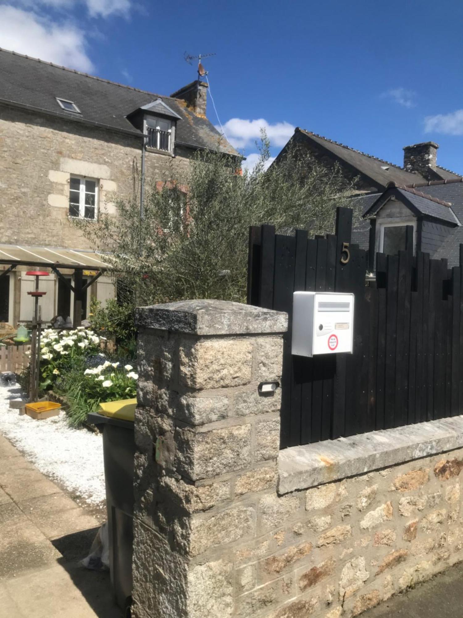 Charmante Maisonnette Proximite Cite Medievale Et Bords De Rance Dinan Exteriér fotografie
